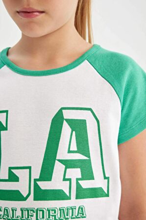 DeFacto Kız Çocuk Crop Bisiklet Yaka Baskılı Kısa Kollu Tişört C4452A824SMGN322