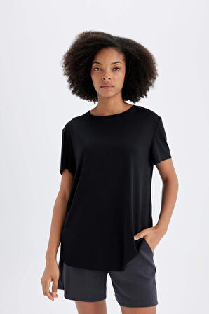 DeFactoFit Oversize Geniş Kalıp Bisiklet Yaka Sporcu Modal Kısa Kollu Tişört B5536AX24AUBK81