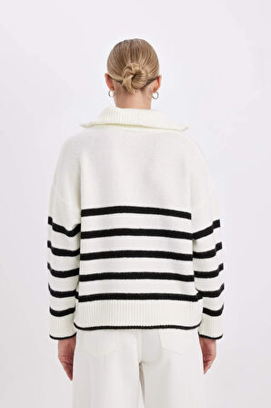 Oversize Fit Çizgili Fermuarlı Dik Yaka Triko Kazak