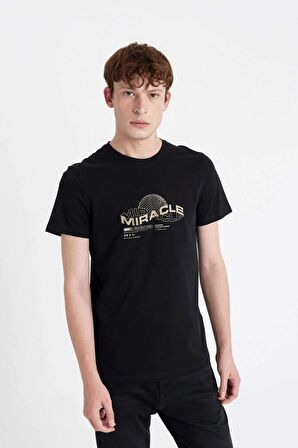DeFacto Slim Fit Bisiklet Yaka Baskılı Kısa Kollu Tişört C6915AX24SMBK81