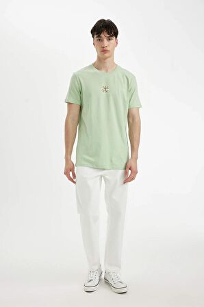 DeFacto Slim Fit Bisiklet Yaka Baskılı Kısa Kollu Tişört C6913AX24SMGN1172