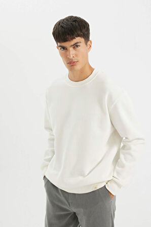 DeFacto Oversize Geniş Kalıp Bisiklet Yaka Kalın Basic Düz Sweatshirt T5139AZ24AUWT32