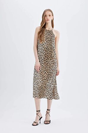 DeFacto Halter Yaka Leopar Desenli Yırtmaçlı Saten Maxi Elbise D1165AX24SMER103