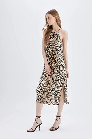 DeFacto Halter Yaka Leopar Desenli Yırtmaçlı Saten Maxi Elbise D1165AX24SMER103