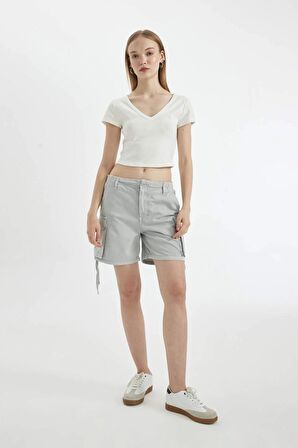 DeFacto Coool Regular Fit Normal Bel Kısa Paça Gabardin Şort D1006AX24SMGR296