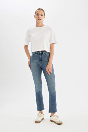 Mary Vintage Straight Fit Yüksek Bel Paça Ucu Kesik Bilek Boy Jean Yıkamalı Pantolon