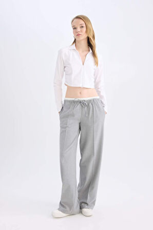 DeFacto Wide Leg Kumaş Pantolon Normal Bel Geniş Cepli Pensli Bol Paça E2470AX24WNGR28