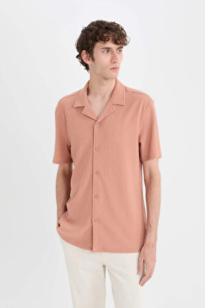 	Modern Fit Polo Yaka Dokulu Penye Kısa Kollu Gömlek