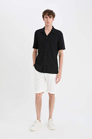 DeFacto 	Modern Fit Polo Yaka Dokulu Penye Kısa Kollu Siyah Gömlek C4125AX25SMBK81