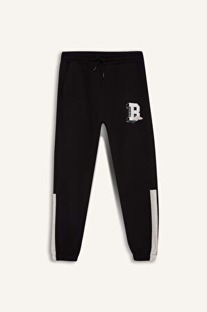 DeFactoFit NBA Boston Celtics Jogger Eşofman Altı Standart Fit Beli Bağcıklı Cepli Lastikli Paça D1562AX24WNBK81