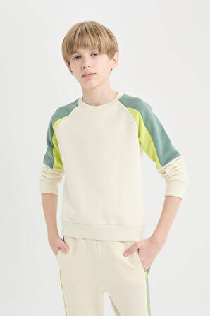 DeFacto Erkek Çocuk 2'li Takım Bisiklet Yaka Sweatshirt Beli Lastikli Eşofman Altı D9865A825SPBG772