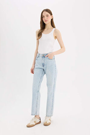 Straight Fit Normal Bel Bilek Boy Jean Yıkamalı Pantolon