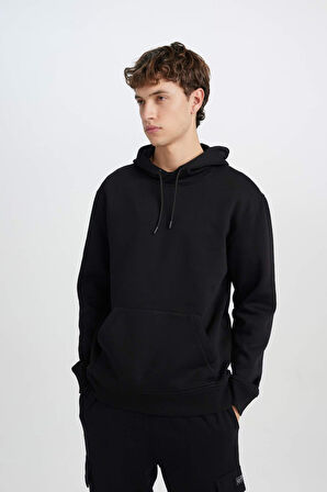 DeFacto Regular Fit Kapüşonlu Kanguru Cepli İçi Yumuşak Tüylü Basic Düz Sweatshirt X8283AZ25SPBK81