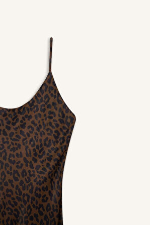 DeFacto Slim Fit Dar Kesim Leopar Desenli Viskon Askılı Maxi Abiye Elbise E2978AX24WNBG350