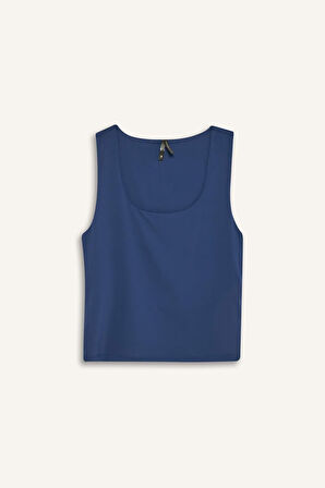 DeFacto Slim Fit Dar Kesim Basic Düz Kare Yaka Atlet C2622AX25SPNV42
