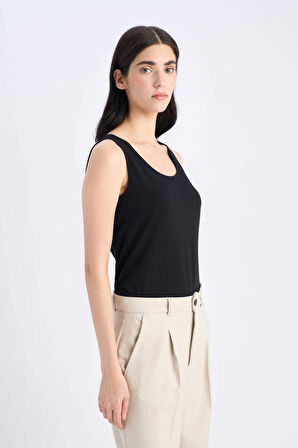 	Slim Fit Dar Kesim U Yaka Basic Düz Atlet