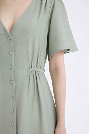 A Kesim V Yaka Kısa Kollu Elbise