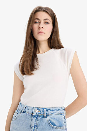 DeFacto Slim Fit Dar Kesim Bisiklet Yaka Basic Düz Ribana Kısa Kollu Tişört C7334AX25SPER105