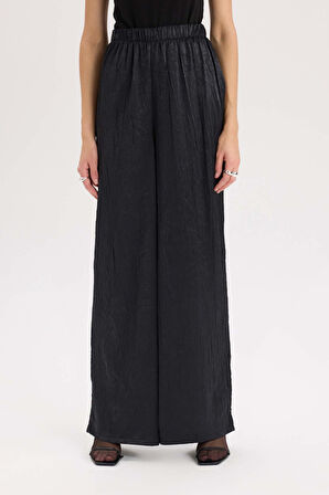 DeFacto Wide Leg Cepli Yüksek Bel Geniş Paça Uzun Boy Kraş Kumaş Pantolon E2739AX24WNBK81