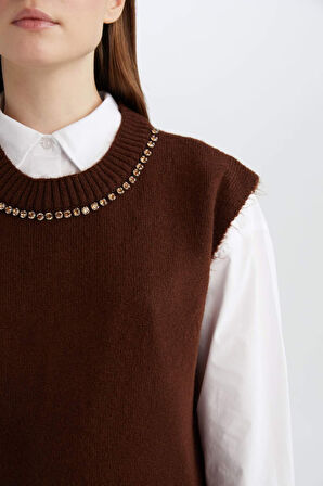 DeFacto Regular Fit Bisiklet Yaka Uzun Triko Süveter E2372AX24WNBN585