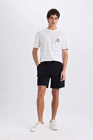 DeFacto Regular Fit Düz Paça Basic Düz Şort B8672AX25SPBK81