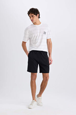 DeFacto Regular Fit Düz Paça Basic Düz Şort B8672AX25SPBK81
