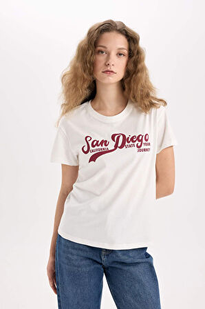 DeFacto Regular Fit Bisiklet Yaka Baskılı Kısa Kollu Tişört D9598AX25SMWT32