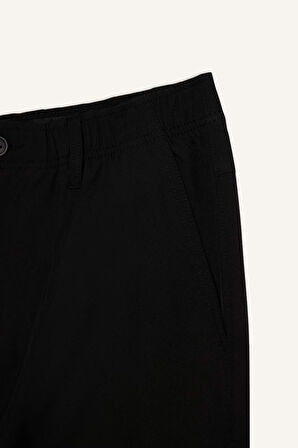 DeFactoFit Standart Fit Sporcu Kısa Paça Dokuma Şort E4137AX25SMBK81