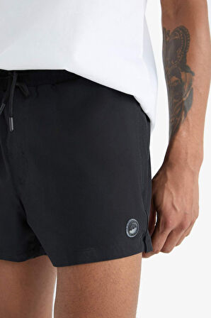 DeFactoFit Andy Baskılı Esnek Dokulu Kısa Boy Sporcu Deniz Şortu B5987AX25HSBK81