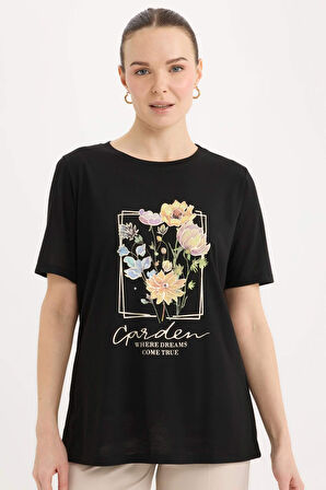 DeFacto Regular Fit Bisiklet Yaka Baskılı Kısa Kollu Tişört E1212AX25SPBK27