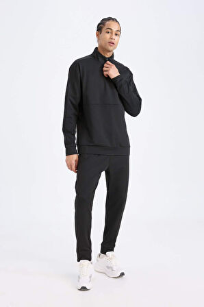 DeFactoFit Standart Fit Sporcu Jogger Eşofman Altı Standart Paça Skuba Dalgıç Kumaş D7308AX25SPBK81