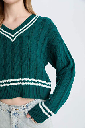 DeFacto 	Coool Regular Fit V Yaka Saç Örgülü Çizgili Triko Kazak C7321AX24WNGN953