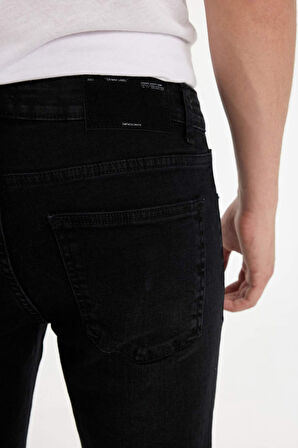 DeFacto Carlo Skinny Fit Ekstra Dar Kalıp Normal Bel Ekstra Dar Paça Jean Pantolon E0181AX24AUNM40