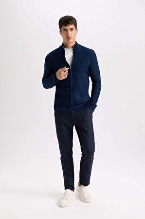 DeFacto Twill Chino Kumaş Pantolon Slim Fit Dar Kesim Dar Paça Basic Düz Cepli B2091AX24AUNV64