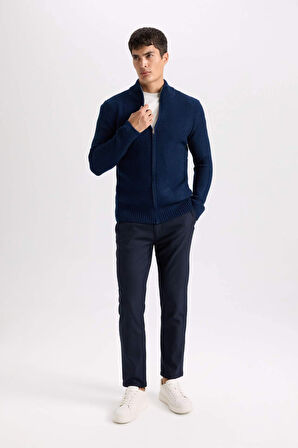 DeFacto Twill Chino Kumaş Pantolon Slim Fit Dar Kesim Dar Paça Basic Düz Cepli B2091AX24AUNV64