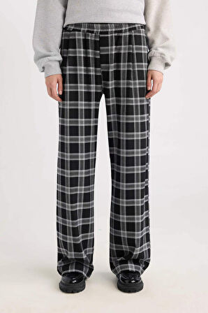 DeFacto Wide Leg Kumaş Pijama Pantolon Geniş Bol Paça Kareli Normal Bel Lastikli Cepli D9548AX24WNBK81