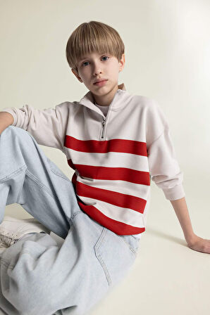 DeFacto Erkek Çocuk Oversize Geniş Kalıp Balıkçı Yaka Sweatshirt D7403A825SPBG74