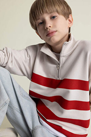 DeFacto Erkek Çocuk Oversize Geniş Kalıp Balıkçı Yaka Sweatshirt D7403A825SPBG74