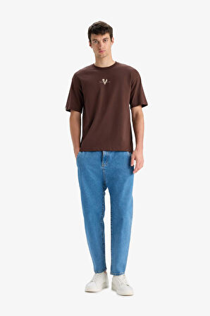 DeFacto %100 Pamuk Vikings Valhalla Comfort Regular Fit Rahat Kalıp Bisiklet Yaka Sırt Baskılı Kısa Kollu Tişört B5533AX25SPBN497