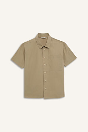 DeFacto Erkek Çocuk Oversize Geniş Kalıp Polo Yaka Paraşüt Kısa Kollu Gömlek E1588A825HSKH271
