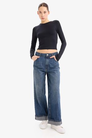 DeFacto 	Fitted Vücuda Oturan Bisiklet Yaka Basic Düz Uzun Kollu Tişört D0199AX25SPBK81