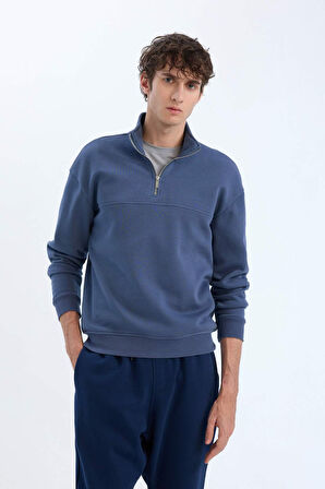 DeFacto Relax Fit Dik Yaka Fermuarlı Basic Düz Kalın Sweatshirt E5334AX24WNIN247