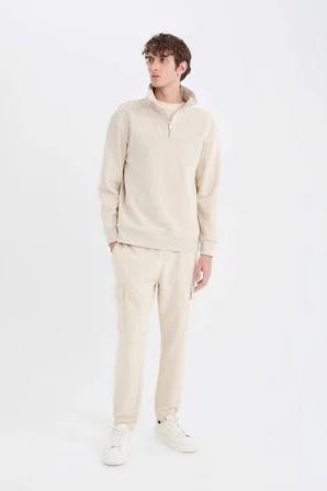 DeFacto Relax Fit Dik Yaka Fermuarlı Basic Düz Kalın Sweatshirt E5332AX24WNBG786
