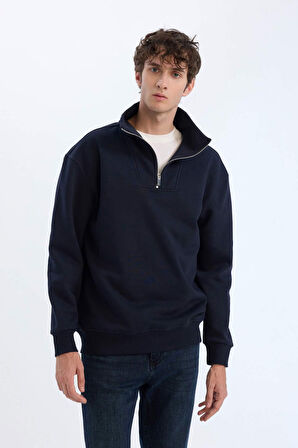 DeFacto Relax Fit Dik Yaka Fermuarlı Basic Düz Kalın Sweatshirt E5332AX24WNNV118