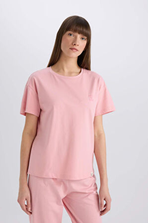 DeFacto Pijama Takımı Regular Fit Bisiklet Yaka Kısa Kollu Üst Beli Lastikli Uzun Altı-Fall in Love E5820AX25SPBR80