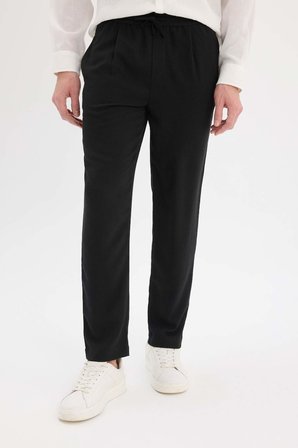 DeFacto Relax Fit Rahat Kesim Kısa Paça Keten Görünümlü Yazlık Kumaş Pantolon E4790AX25SMBK27