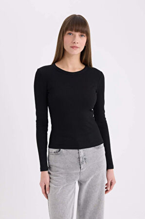 DeFacto Slim Fit Dar Kesim Basic Düz Fitilli Kaşkorse Uzun Kollu Tişört E5767AX25SPBK81