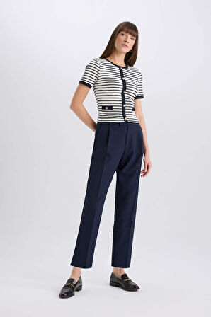 DeFacto Slim Fit Dar Kesim Bisiklet Yaka Çizgili Kısa Kollu Tişört C2566AX25SPNV251