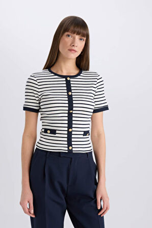 DeFacto Slim Fit Dar Kesim Bisiklet Yaka Çizgili Kısa Kollu Tişört C2566AX25SPNV251