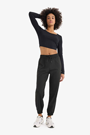 DeFactoFit Standart Fit Çift Cepli Paçası Lastikli Standart Boy Sporcu Eşofman Altı A4557AX25SPBK81